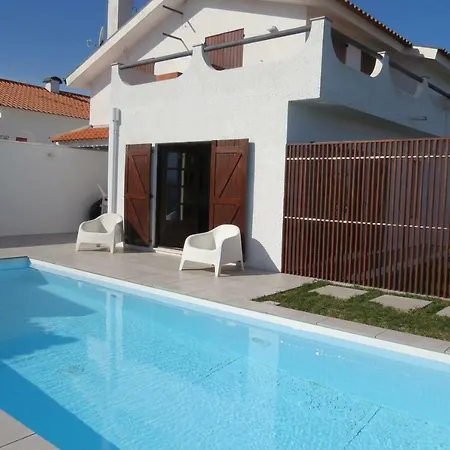 בית נופש Casa Gaivina 1 טוריירה